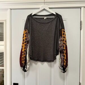 We the Free Blossom Mixed Media Balloon Sleeve GrayThermal Top Size Small